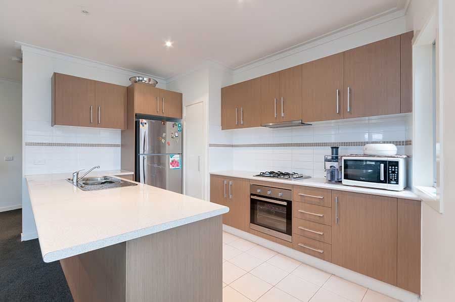 8 Burrora Way, Craigieburn VIC 3064, Craigieburn - Thumbnail 2