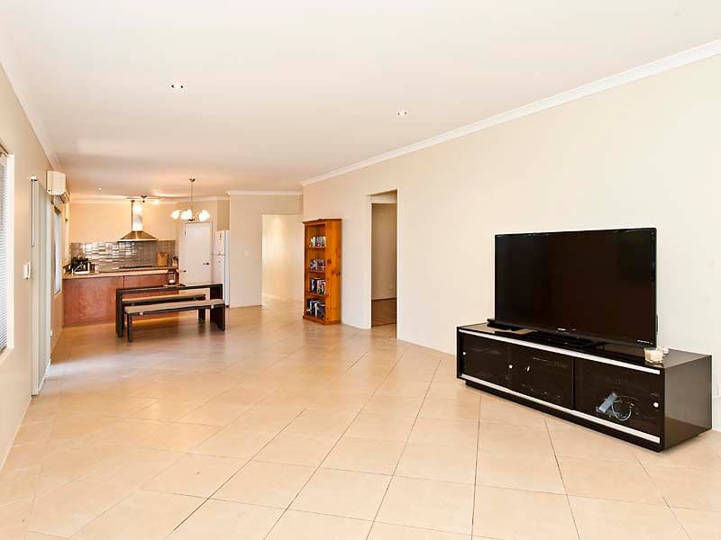 20 Wallingford Crescent, WELLARD WA 6170, Wellard - Thumbnail 7