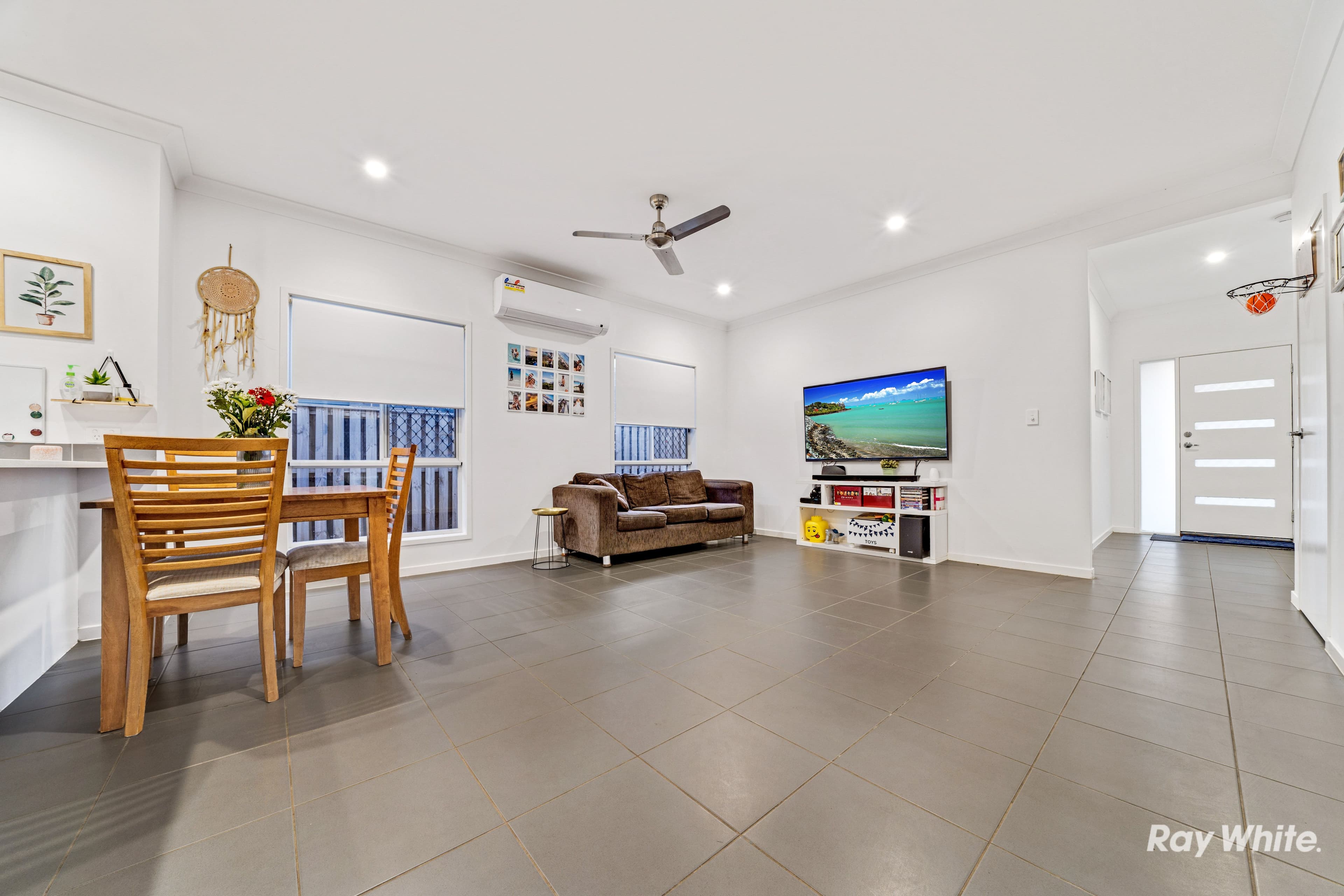 40 Vineyard Drive, Greenbank QLD 4124, Greenbank - Thumbnail 7