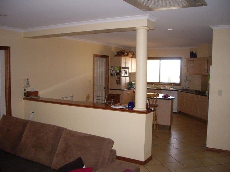 104 South Avenue, BORDERTOWN SA 5268, Bordertown - Thumbnail 2