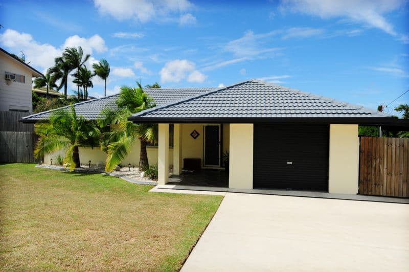 27 Dixon Drive, GLADSTONE QLD 4680, Gladstone - Image 1