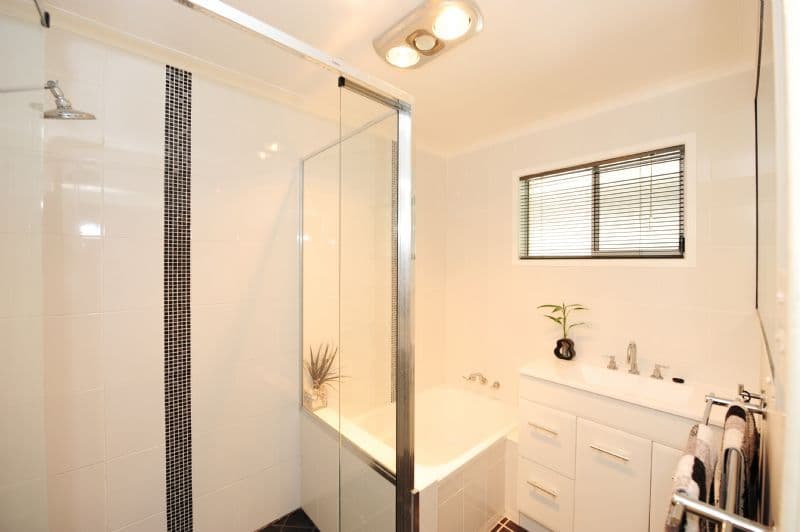 27 Dixon Drive, GLADSTONE QLD 4680, Gladstone - Thumbnail 5