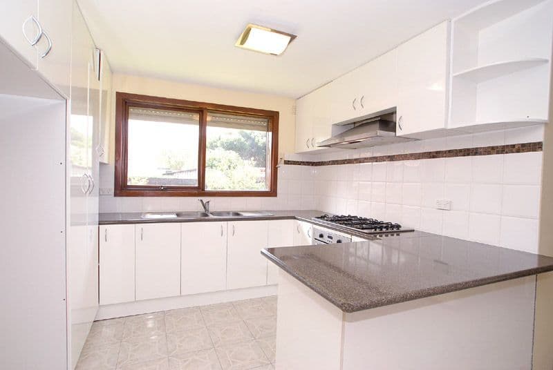 33 Waddington Crescent, SPRINGVALE SOUTH VIC 3172, Springvale South - Thumbnail 2
