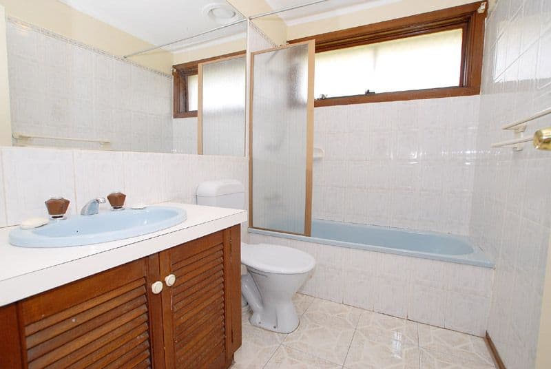 33 Waddington Crescent, SPRINGVALE SOUTH VIC 3172, Springvale South - Thumbnail 4