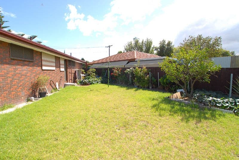 33 Waddington Crescent, SPRINGVALE SOUTH VIC 3172, Springvale South - Thumbnail 7