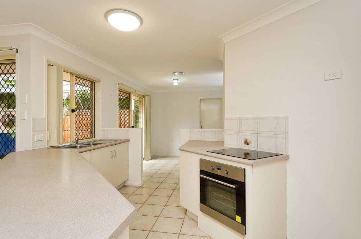 19 Benjamin Court, Glen Eden QLD 4680, Glen Eden - Thumbnail 4