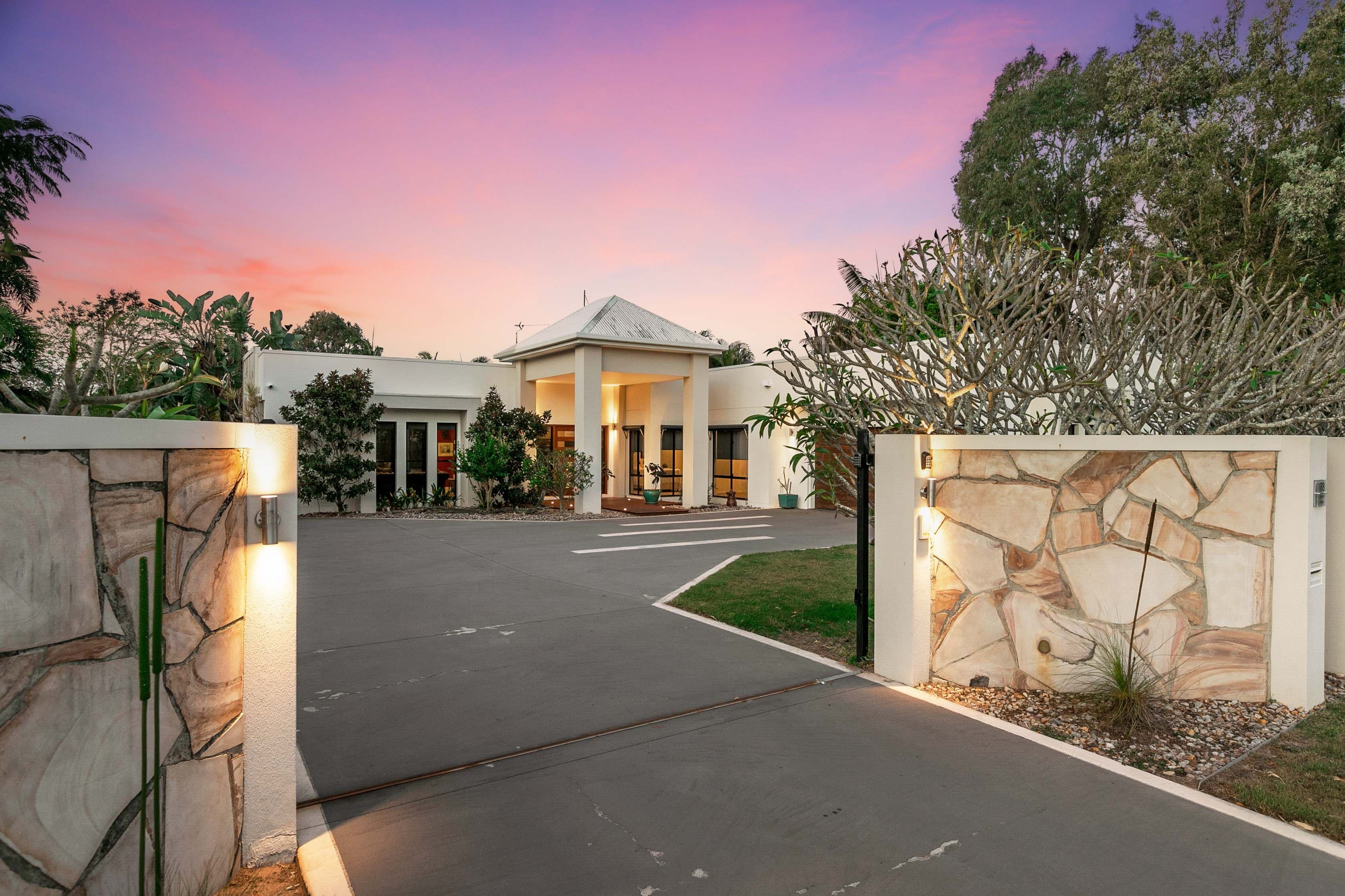 78 Sempfs Road, Dundowran Beach QLD 4655, Dundowran Beach - Thumbnail 2