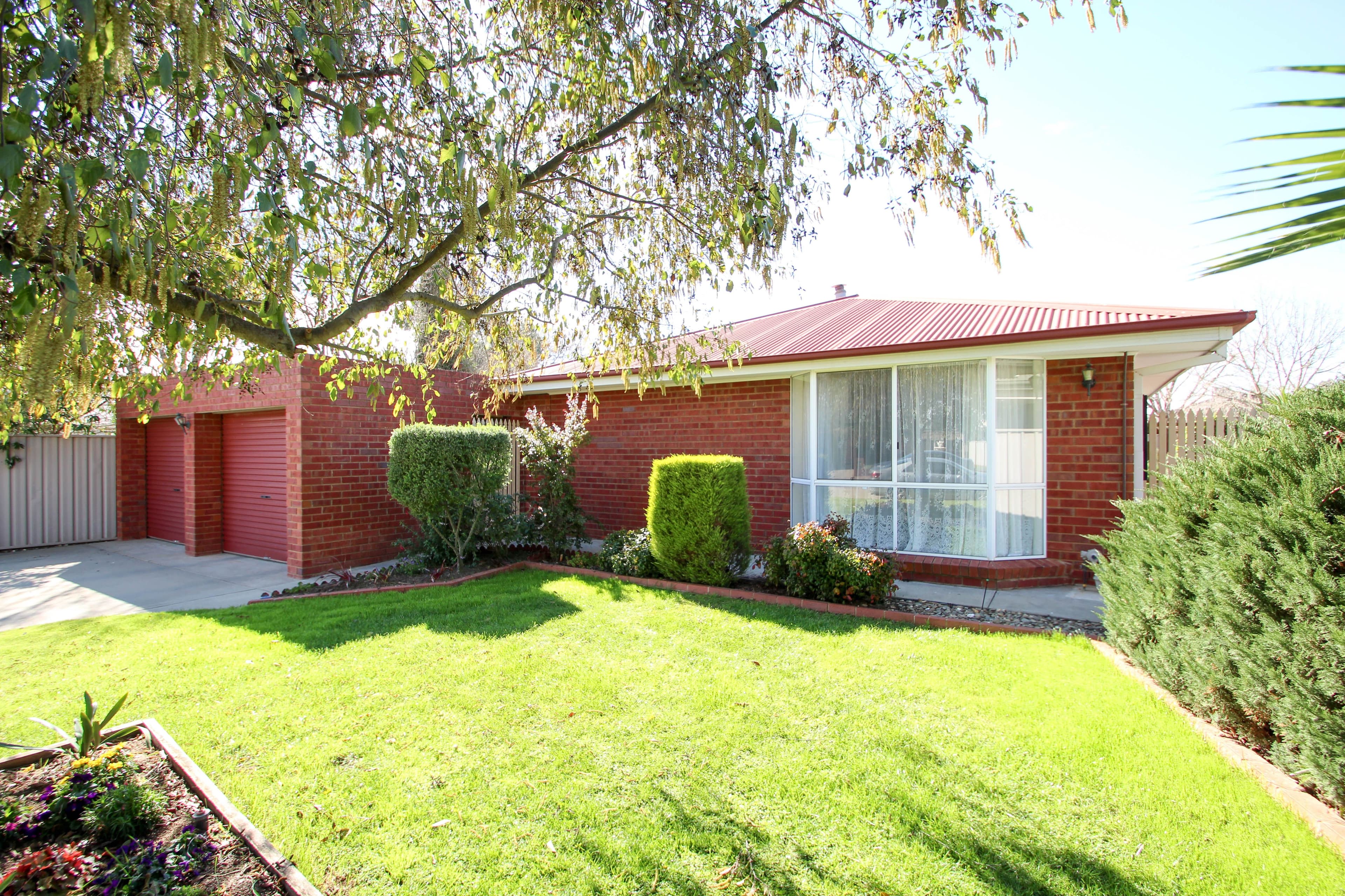 10 Moorpark Court, Cobram VIC 3644, Cobram - Thumbnail 2