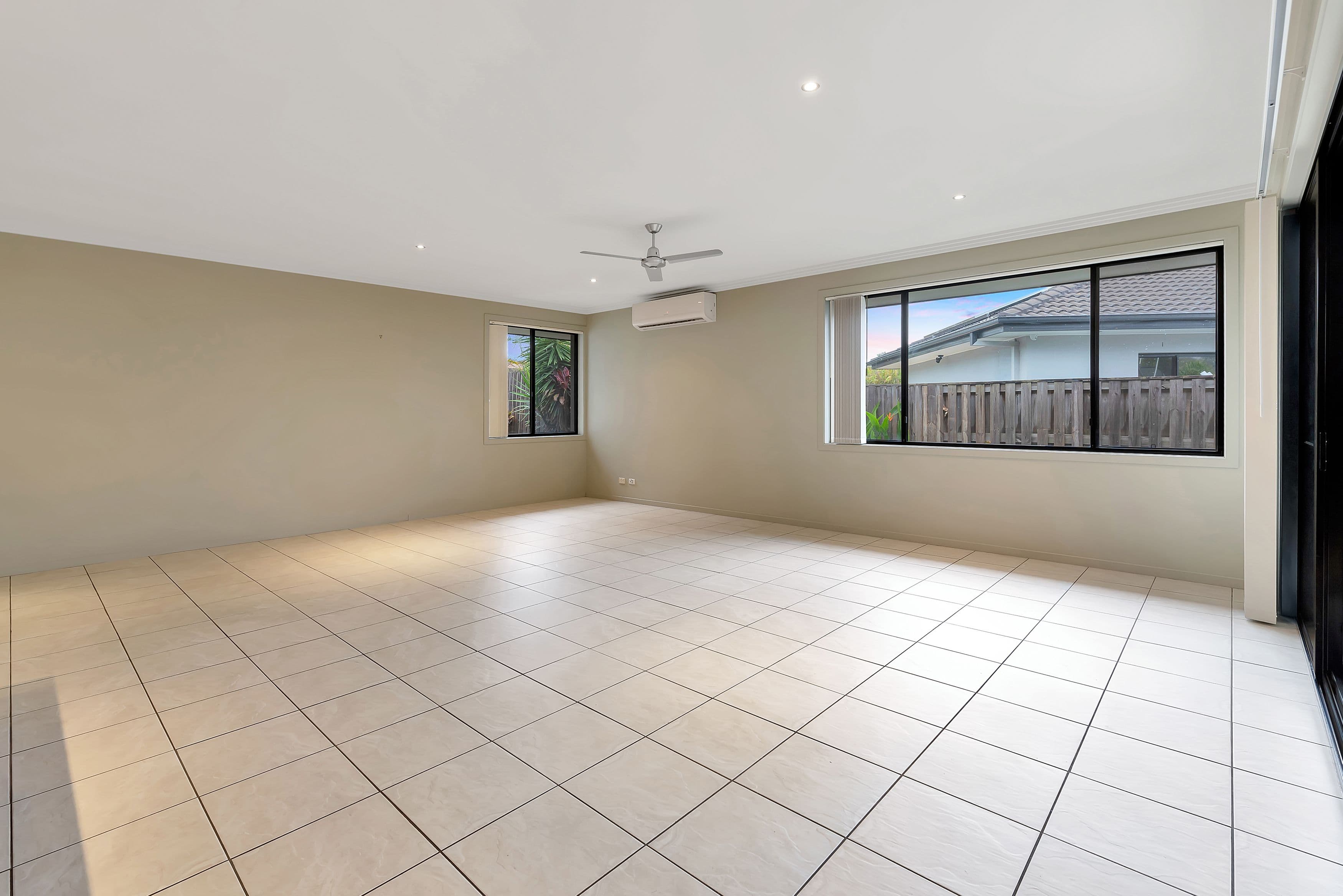12 Starush Court, Upper Coomera QLD 4209, Upper Coomera - Thumbnail 8