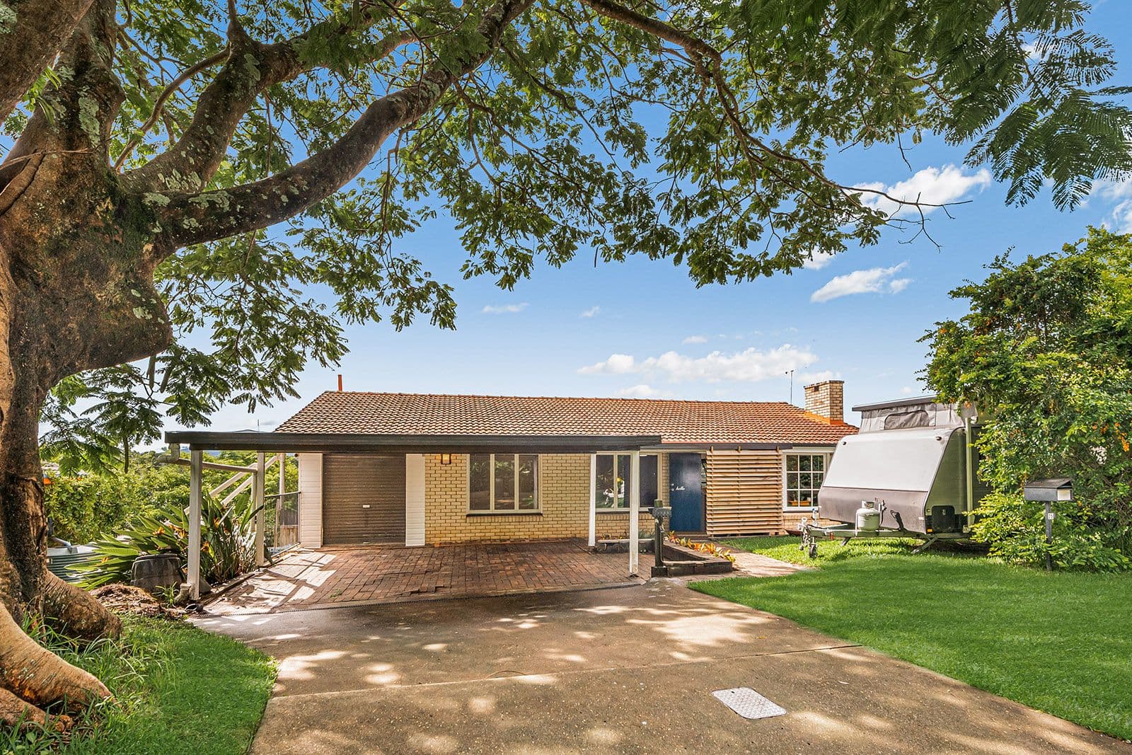 25 Rothesay Street, Kenmore QLD 4069, Kenmore - Thumbnail 2
