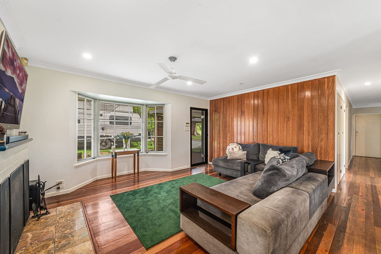 25 Rothesay Street, Kenmore QLD 4069, Kenmore - Thumbnail 4