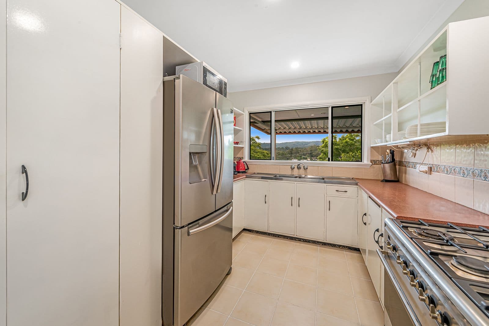 25 Rothesay Street, Kenmore QLD 4069, Kenmore - Thumbnail 7