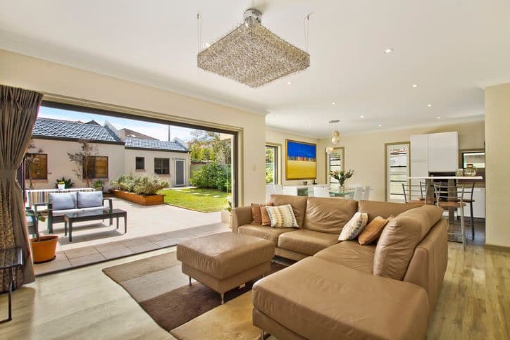 3/4 Ambon Court, Heidelberg West, Heidelberg West - Image 1