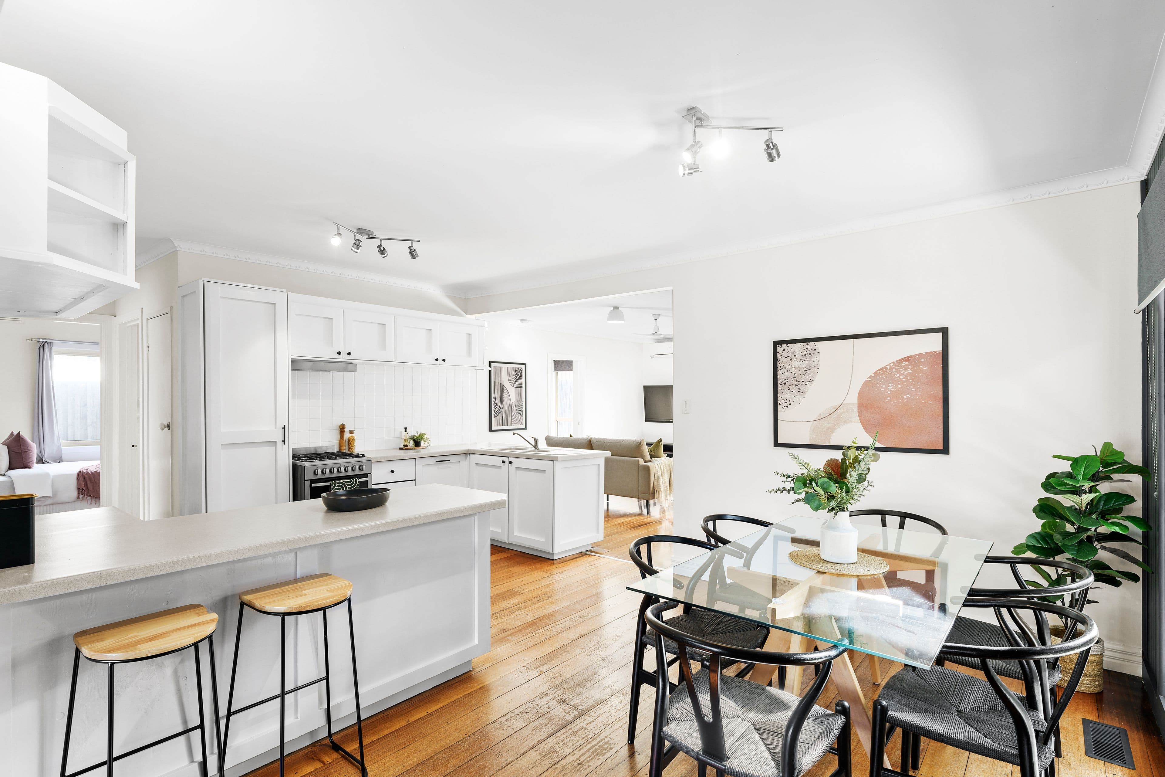 2 Flinders Street, Sunbury VIC 3429, Sunbury - Thumbnail 4