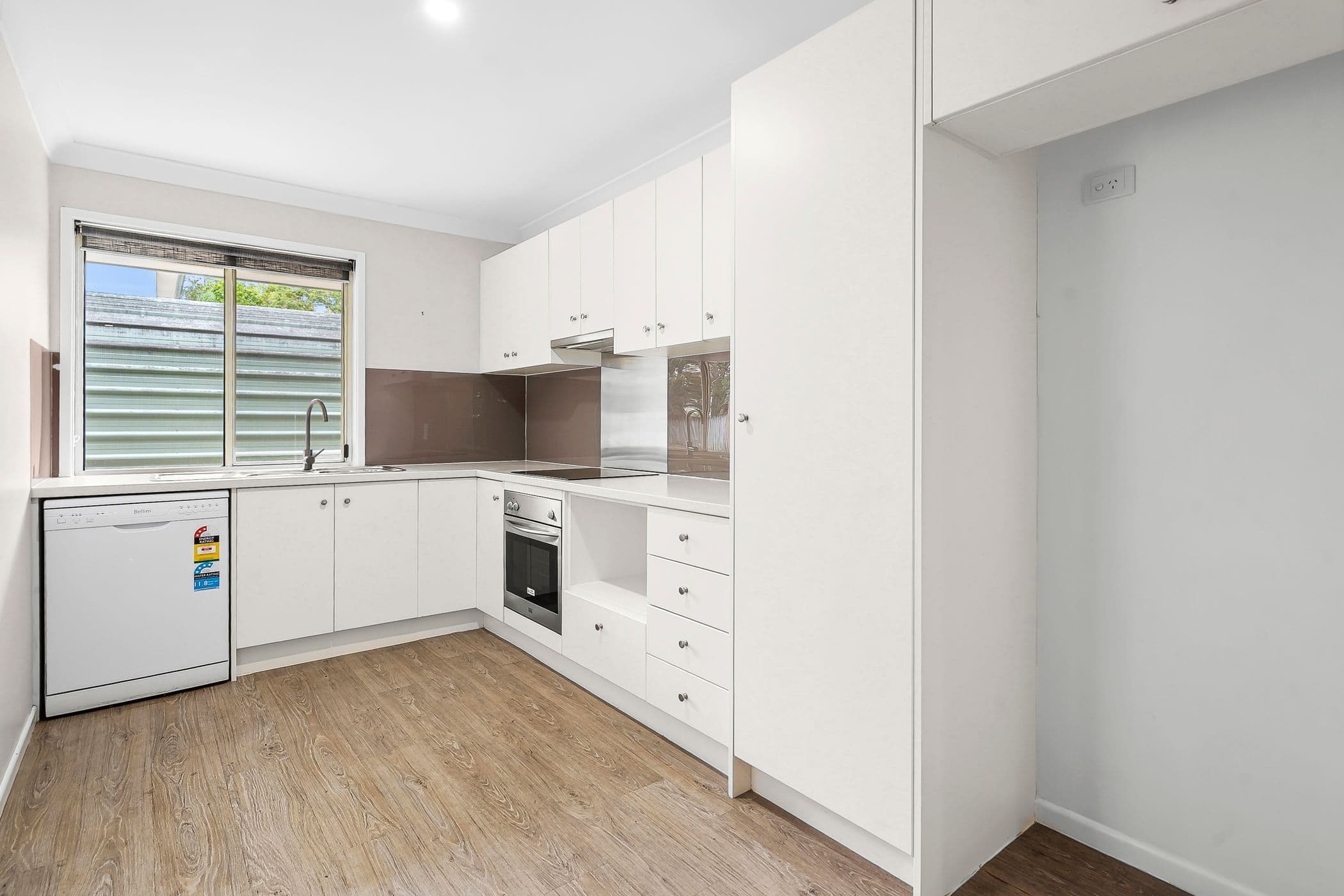 16 Swan Street, Beerwah QLD 4519, Beerwah - Thumbnail 2
