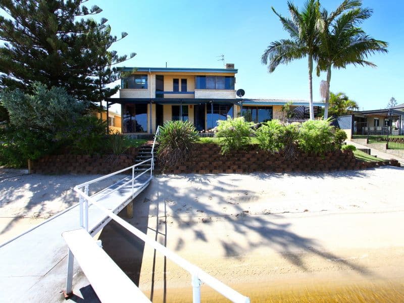 13 Beverley Crescent, BROADBEACH WATERS QLD 4218, Broadbeach Waters - Thumbnail 3