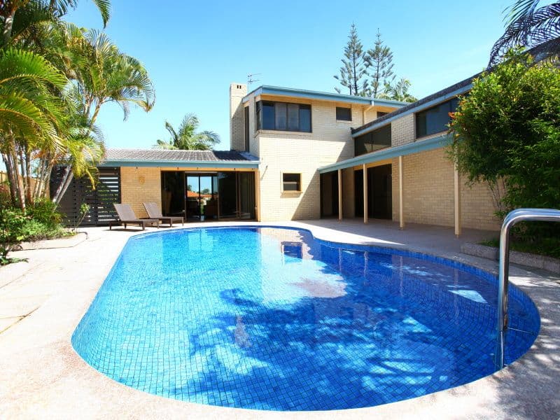 13 Beverley Crescent, BROADBEACH WATERS QLD 4218, Broadbeach Waters - Thumbnail 4