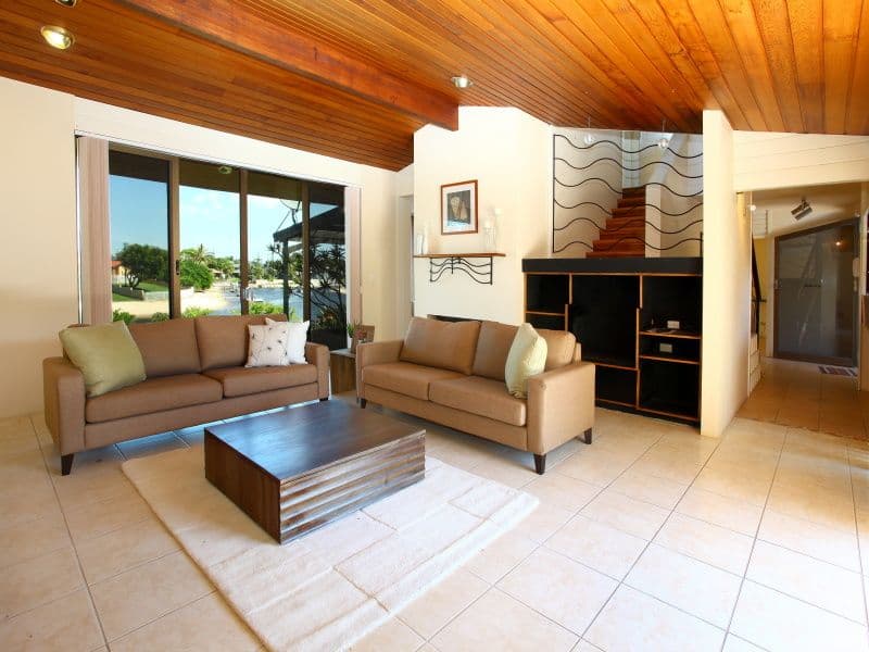13 Beverley Crescent, BROADBEACH WATERS QLD 4218, Broadbeach Waters - Thumbnail 5