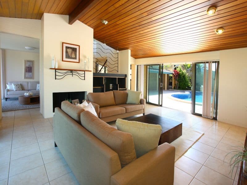 13 Beverley Crescent, BROADBEACH WATERS QLD 4218, Broadbeach Waters - Thumbnail 6
