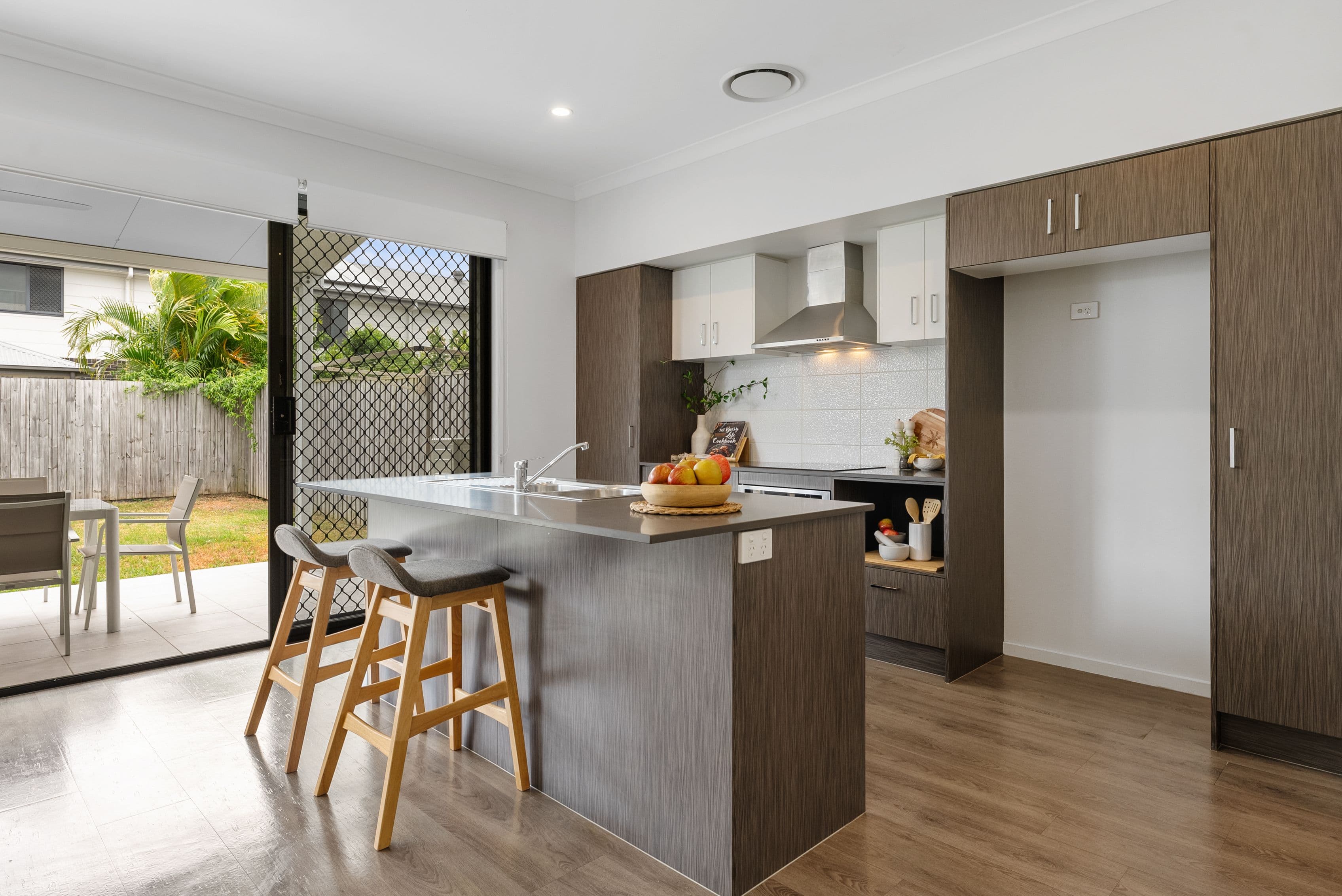 15 Cardew Street, Mango Hill QLD 4509, Mango Hill - Thumbnail 2