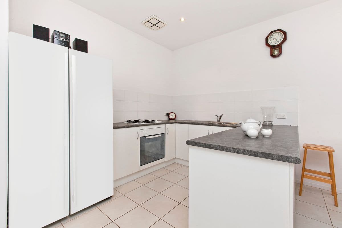 72 Harvey Circuit, MAWSON LAKES SA 5095, Mawson Lakes - Thumbnail 4