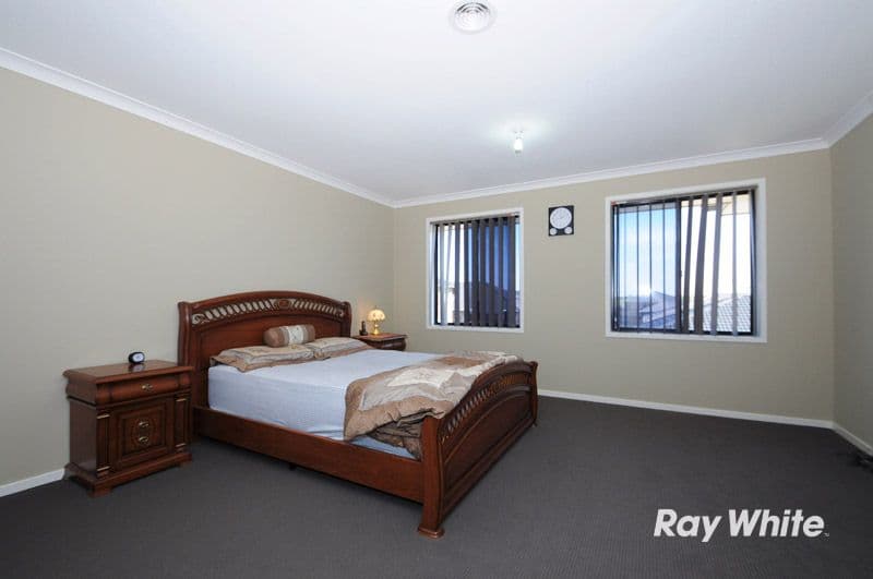 61 Datura Avenue, CRANBOURNE VIC 3977, Cranbourne North - Thumbnail 5