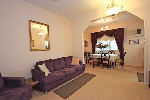 33 O'Sullivan Street, WOODEND QLD 4305, Woodend - Thumbnail 7