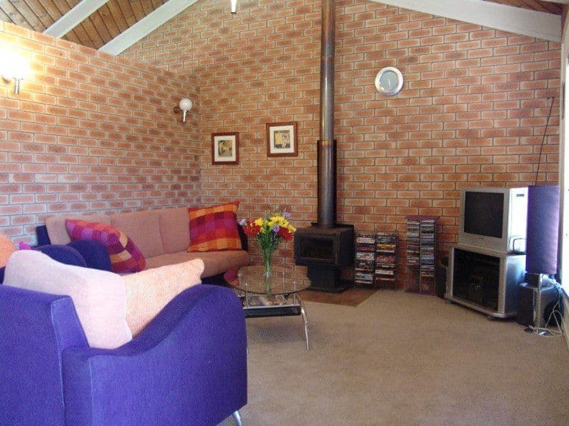 11 Exilis Street, ROCHEDALE SOUTH QLD 4123, Rochedale South - Thumbnail 3