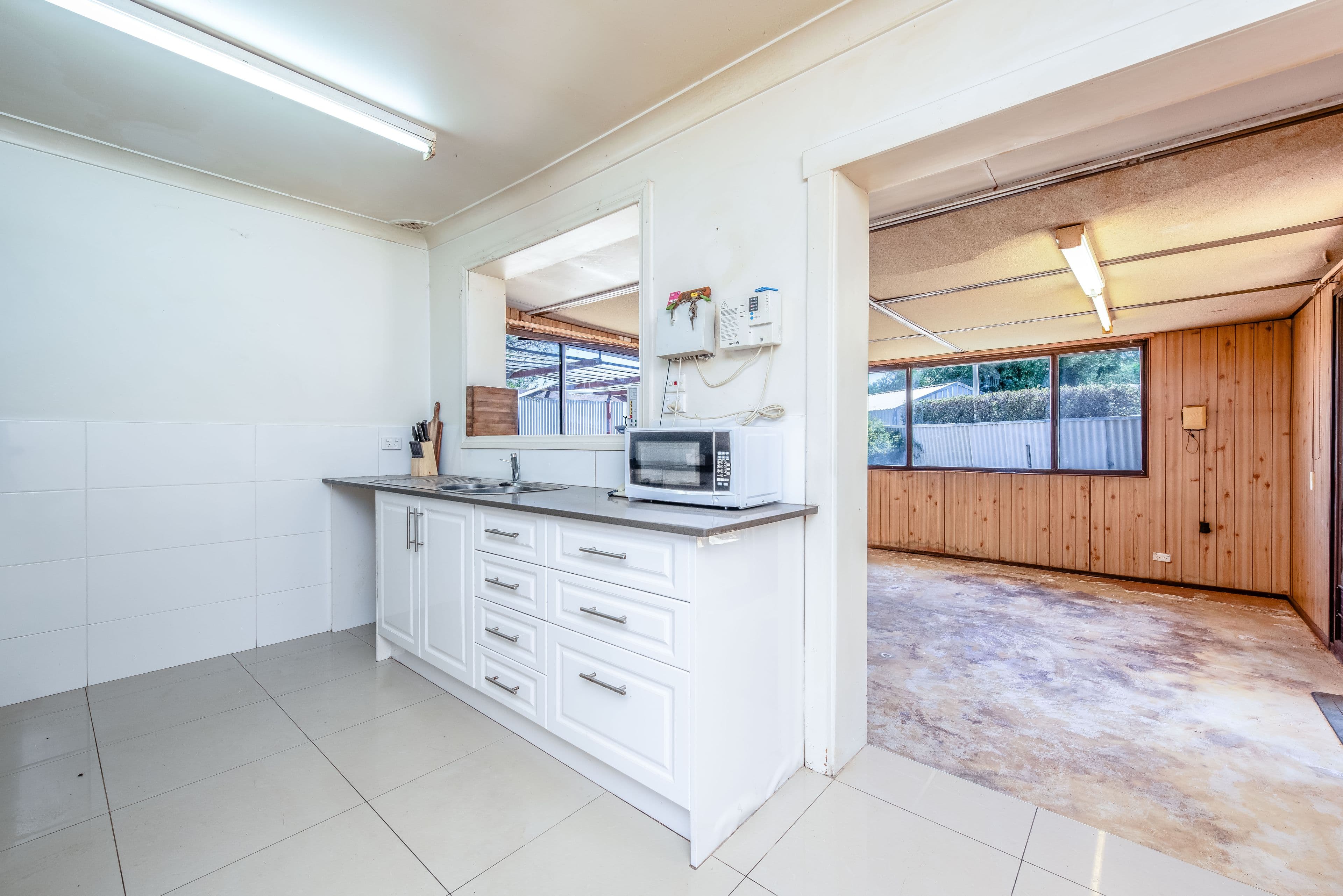 19 Whitworth Drive, Sunset Beach WA 6530, Sunset Beach - Thumbnail 2