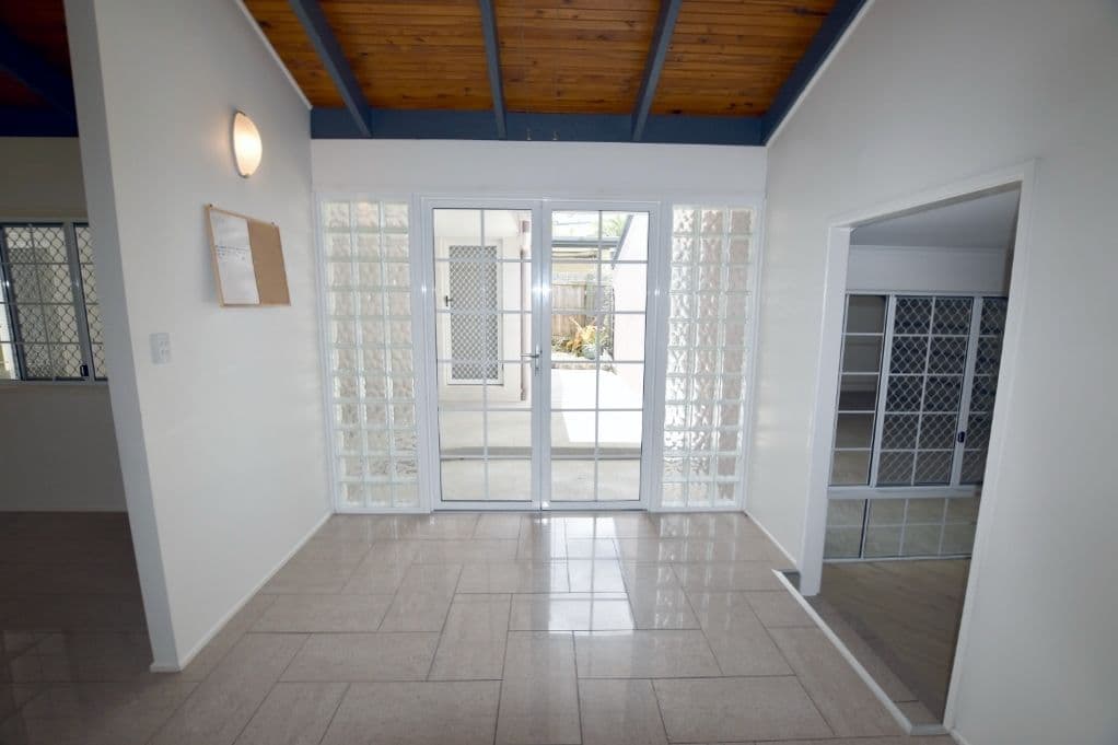 2 Barreenong Street, Glen Eden QLD 4680, Glen Eden - Thumbnail 2