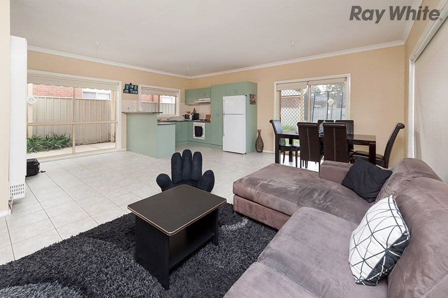 46 Hepburn Way, Caroline Springs VIC 3023, Caroline Springs - Thumbnail 3