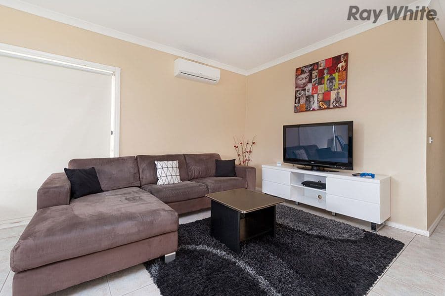 46 Hepburn Way, Caroline Springs VIC 3023, Caroline Springs - Thumbnail 5