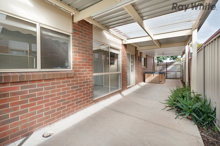 46 Hepburn Way, Caroline Springs VIC 3023, Caroline Springs - Thumbnail 7