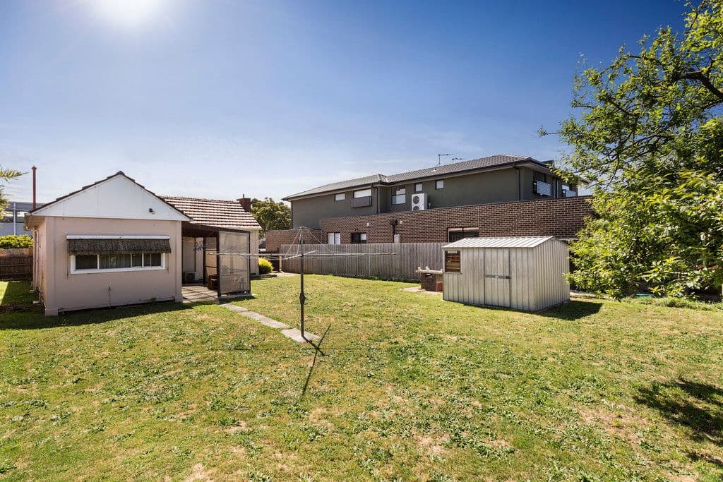 20 Austin Street, Hughesdale VIC 3166, Hughesdale - Thumbnail 2