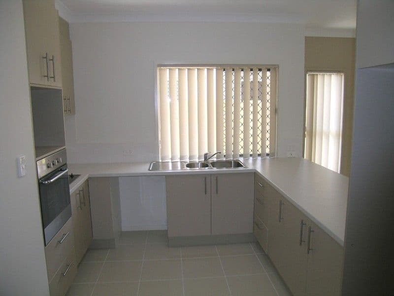 9 Uluru Place, FOREST LAKE QLD 4078, Forest Lake - Thumbnail 4