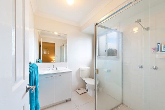 40 Bedivere Drive, ORMEAU QLD 4208, Ormeau - Thumbnail 7