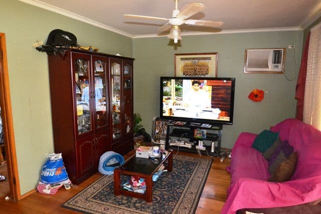 38 Howe Street, Seymour VIC 3660, Seymour - Thumbnail 3