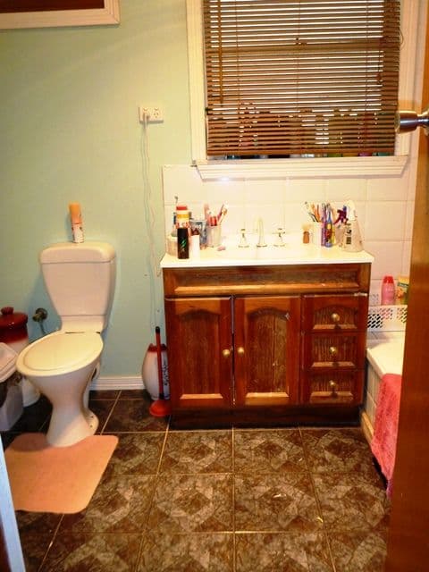 38 Howe Street, Seymour VIC 3660, Seymour - Thumbnail 4