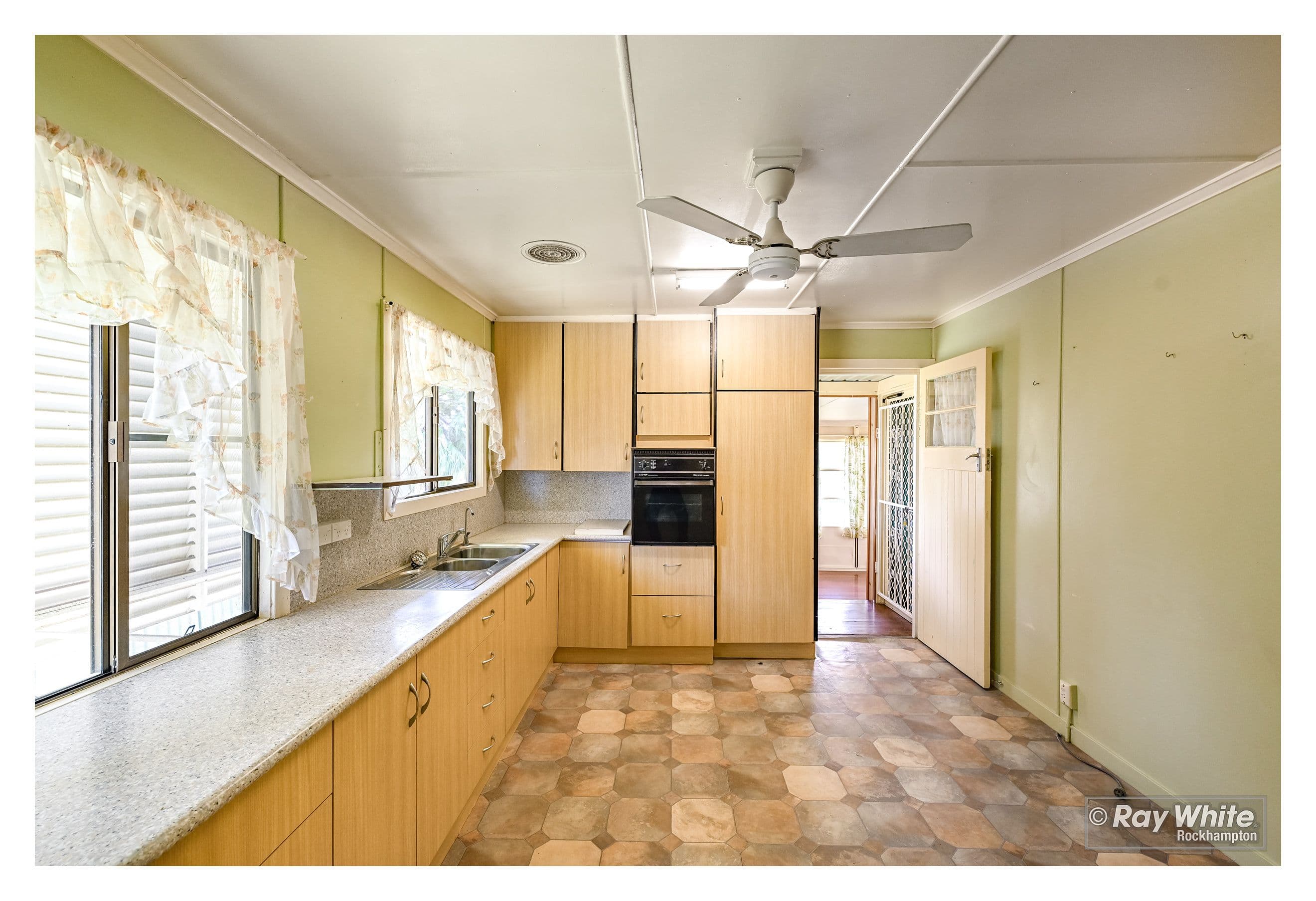 4 Laver Street, West Rockhampton QLD 4700, West Rockhampton - Thumbnail 4