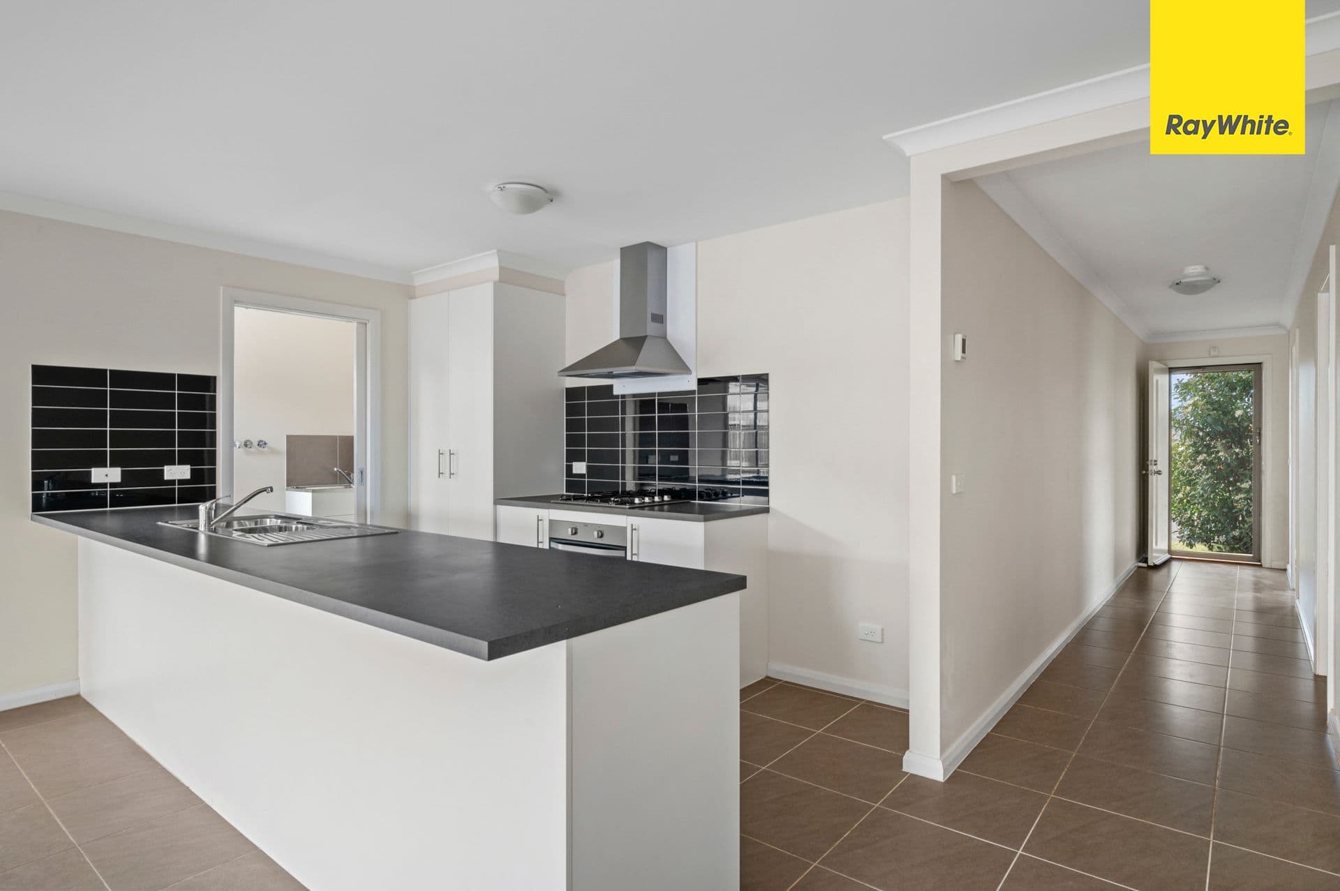 10 Robinson Drive, WEIR VIEWS VIC 3338, Weir Views - Thumbnail 3