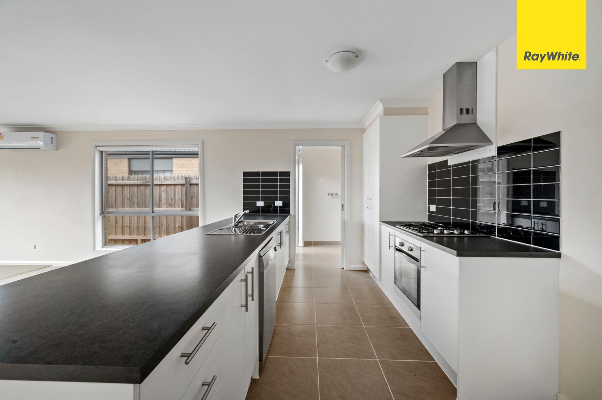 10 Robinson Drive, WEIR VIEWS VIC 3338, Weir Views - Thumbnail 4