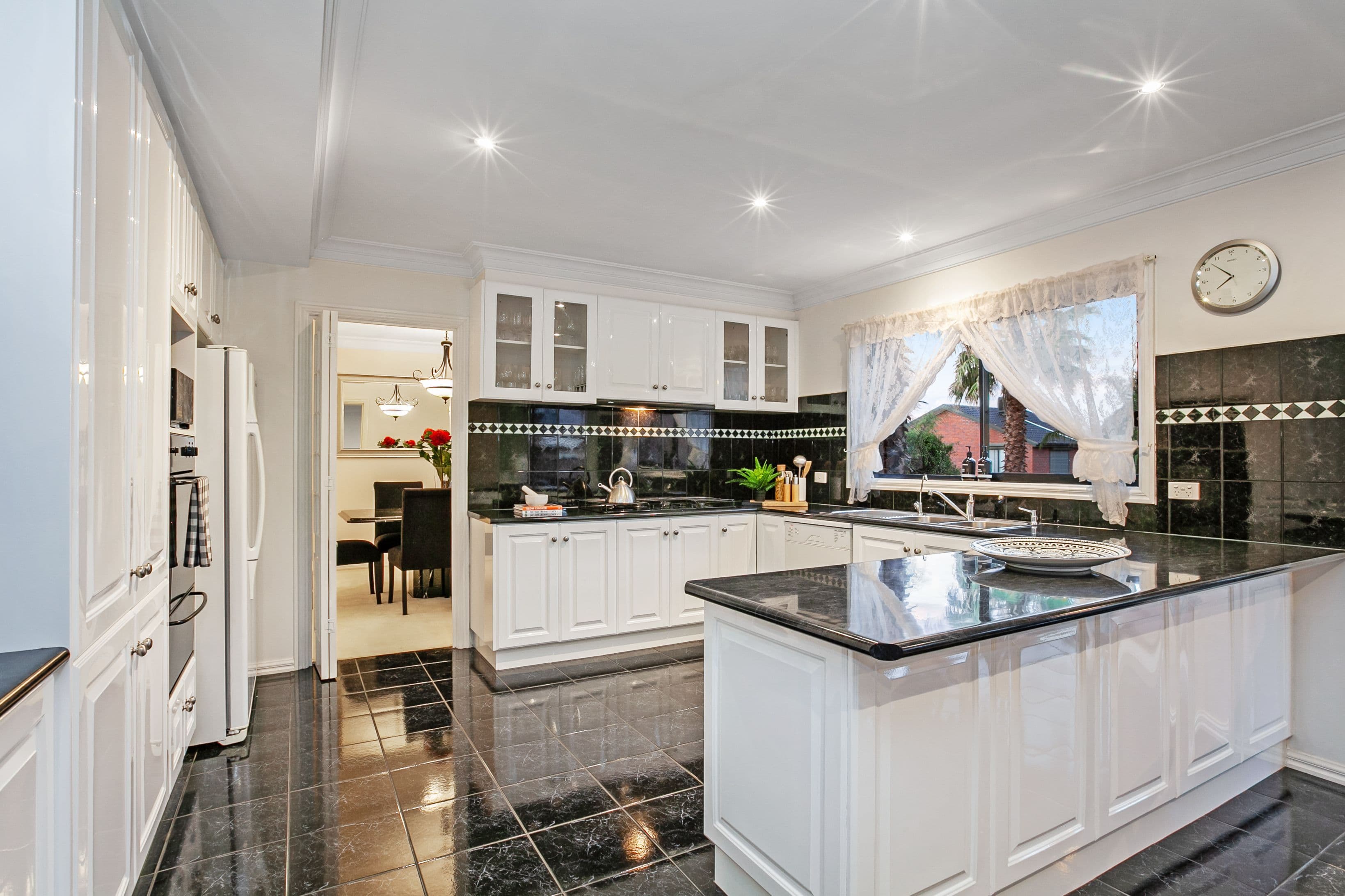 115 Telopea Crescent, Mill Park VIC 3082, Mill Park - Thumbnail 3