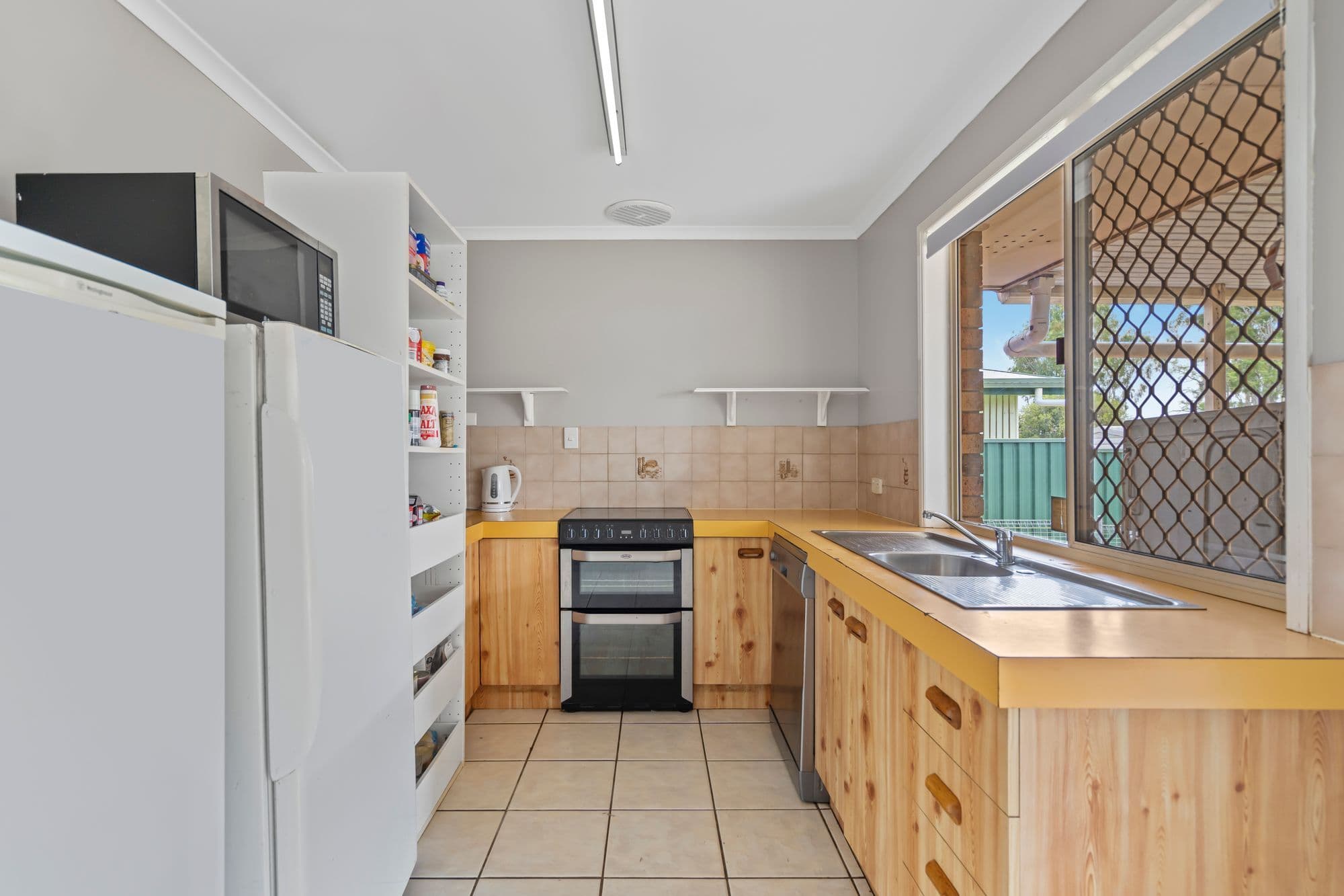 203 Whitehill Road, Raceview QLD 4305, Raceview - Thumbnail 6