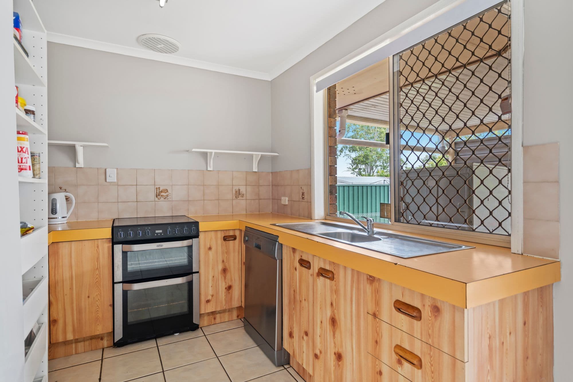 203 Whitehill Road, Raceview QLD 4305, Raceview - Thumbnail 7