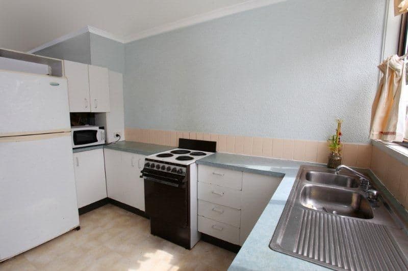 86 Broadwater Avenue, MAROOCHYDORE QLD 4558, Maroochydore - Thumbnail 4