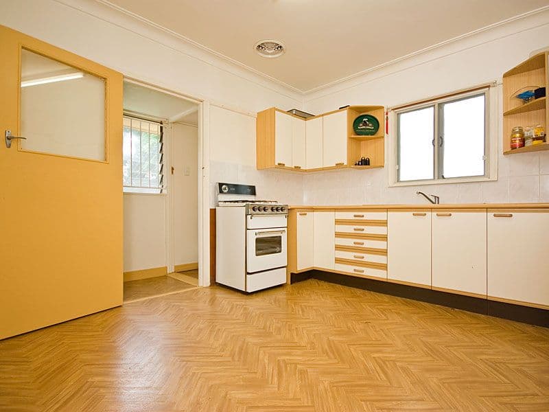 23 Glanmire Street, PADDINGTON QLD 4064, Paddington - Thumbnail 3