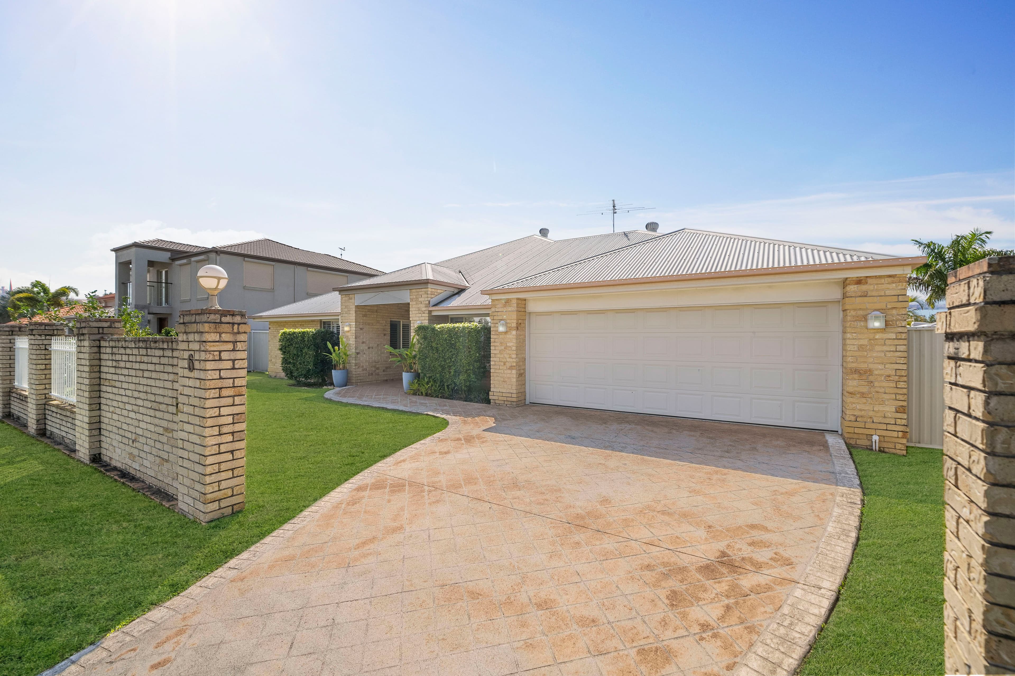 6 Defender Street, Newport QLD 4020, Newport - Thumbnail 2