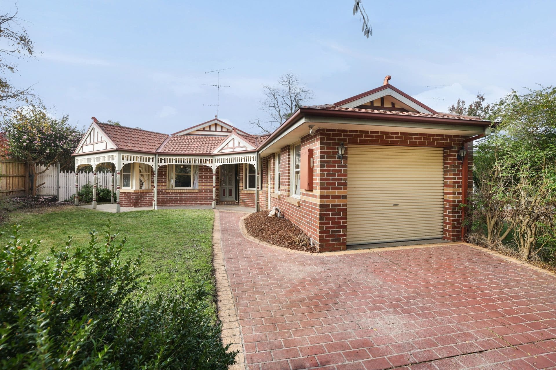 9 Confait Court, Berwick VIC 3806, Berwick - Thumbnail 2
