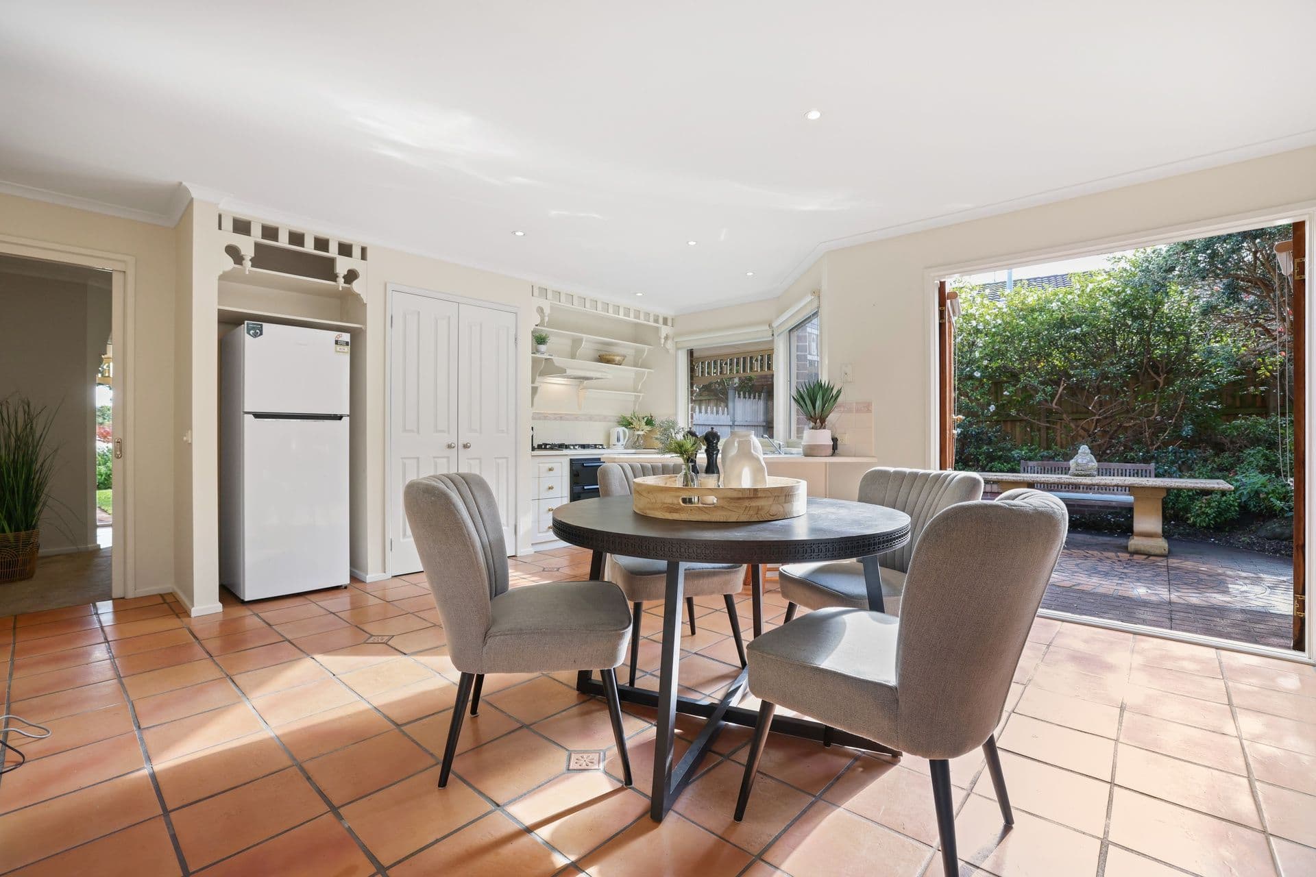 9 Confait Court, Berwick VIC 3806, Berwick - Thumbnail 5