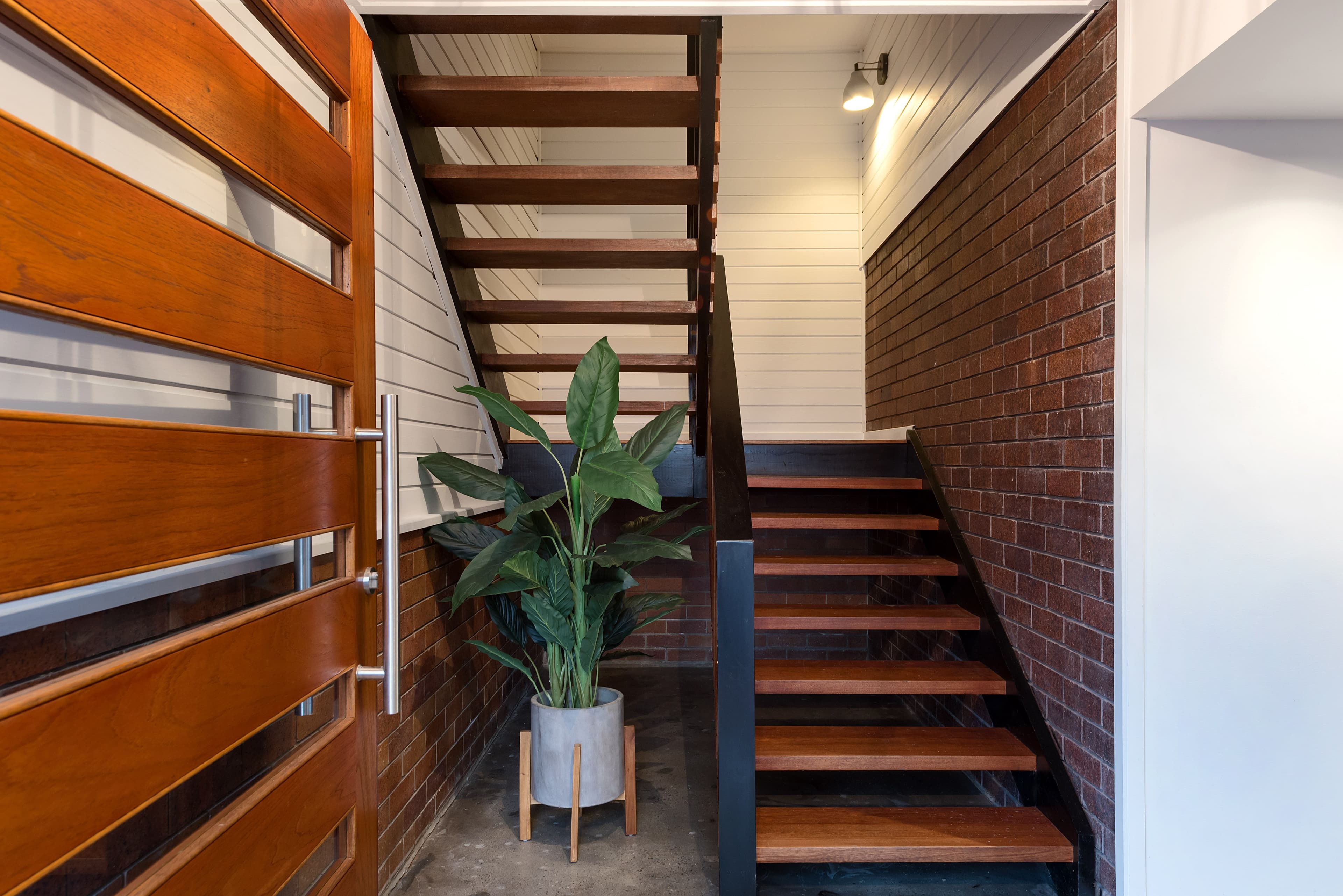 24 Belfort Street, Stafford Heights QLD 4053, Stafford Heights - Thumbnail 2